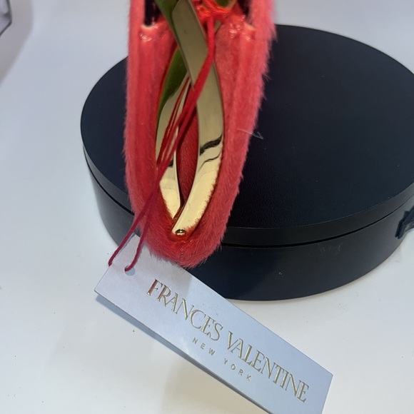 BNWT France’s Valentine Kiss lock - Picture 5 of 11